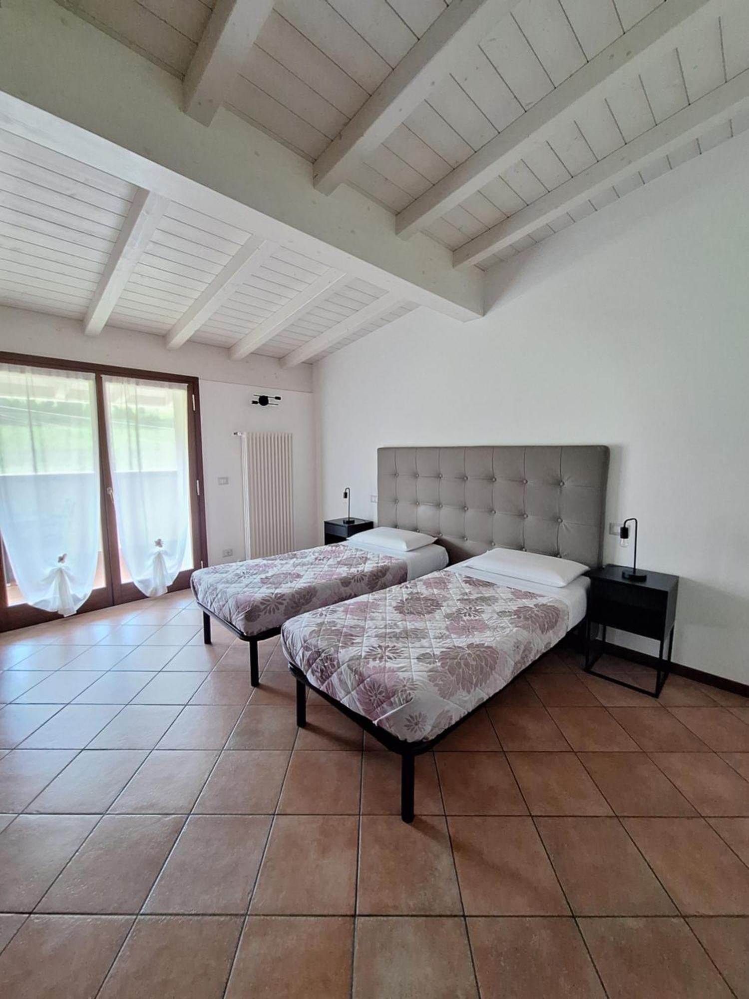 Bed & Breakfast Torrechiara Exteriör bild