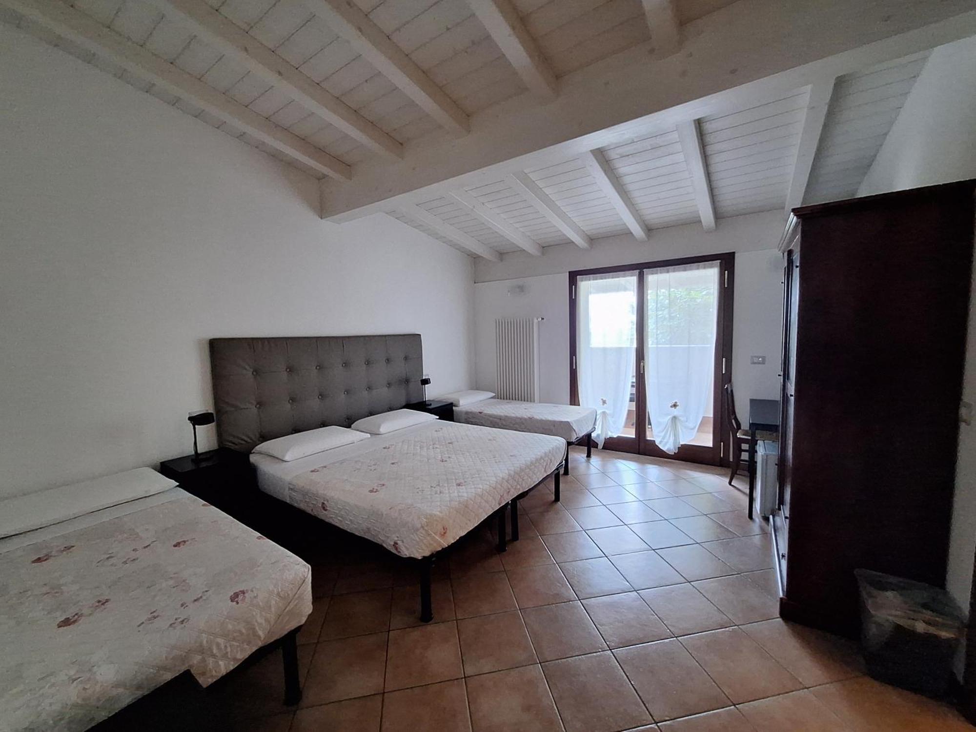 Bed & Breakfast Torrechiara Exteriör bild