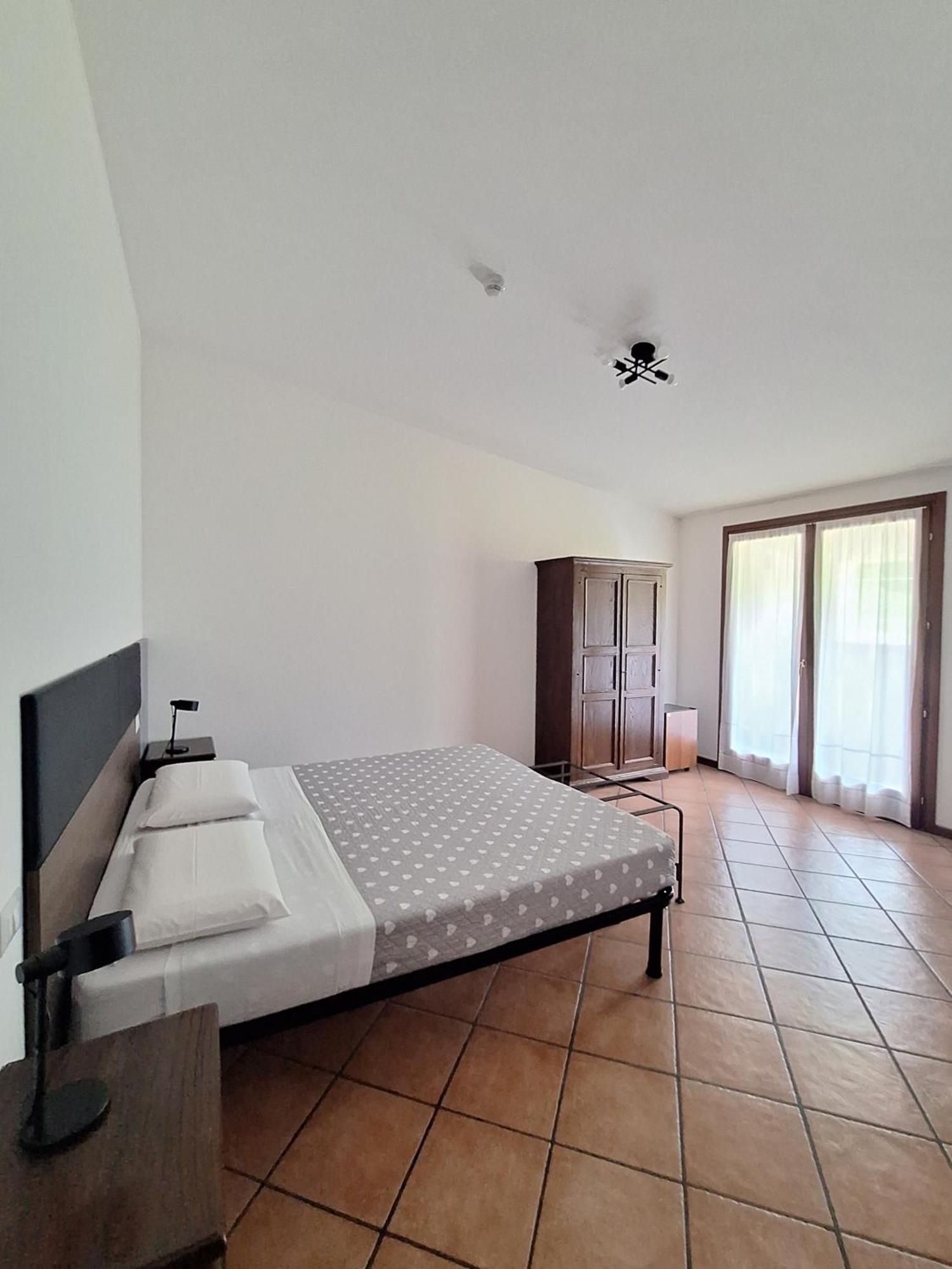Bed & Breakfast Torrechiara Exteriör bild